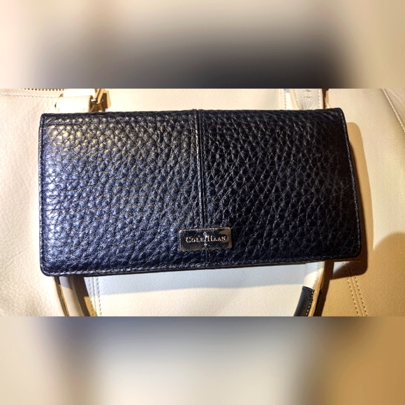 Cole Haan Handbags - Cole Haan Wallet